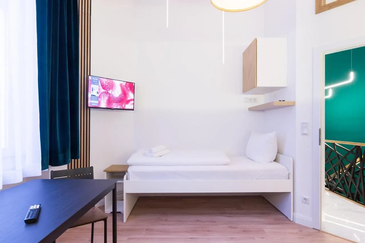 Hevals Spa & Design Apartment 柏林 0*,