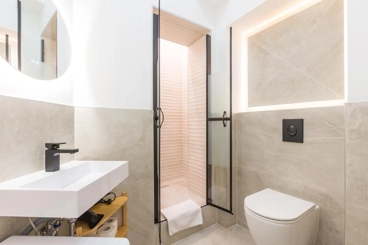 Hevals Spa & Design Apartment Berlin