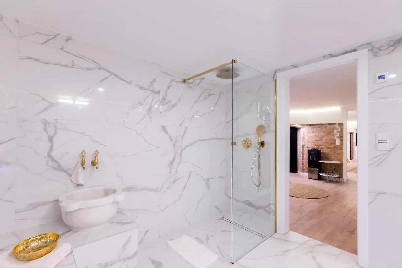 Hevals Spa & Design Apartment Berlin